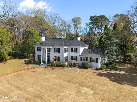 2101 Sparre Drive Kinston NC 28504
