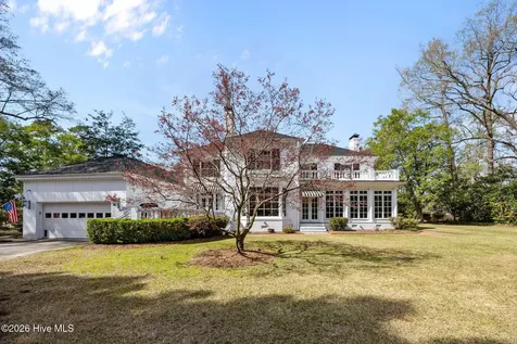 2101 Sparre Drive Kinston NC 28504