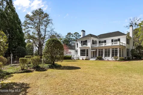2101 Sparre Drive Kinston NC 28504