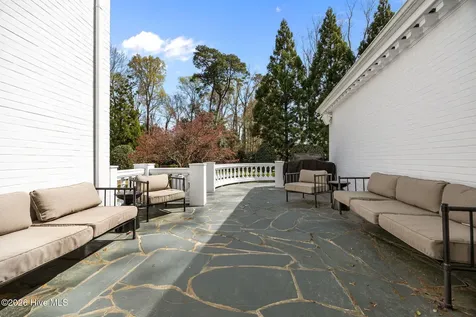 2101 Sparre Drive Kinston NC 28504