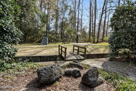 2101 Sparre Drive Kinston NC 28504