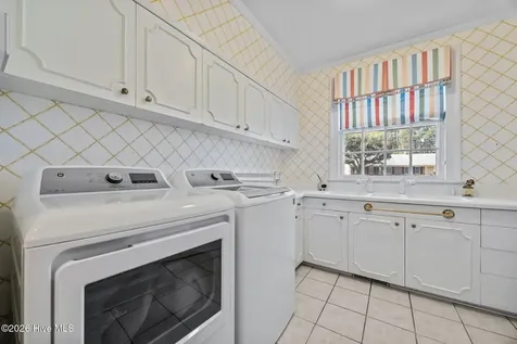 2101 Sparre Drive Kinston NC 28504