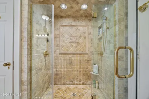 2101 Sparre Drive Kinston NC 28504