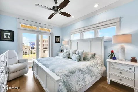 4314 E Dolphin Drive Oak Island NC 28465