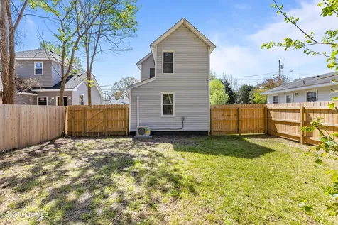 202 Bell Street Elizabeth City NC 27909