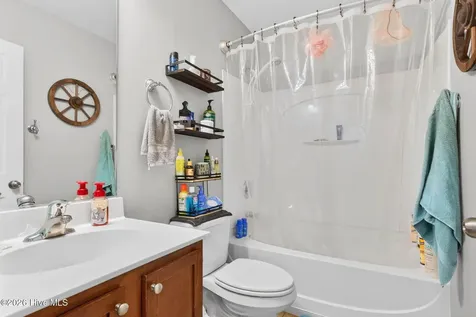 5002 Portside Drive Southport NC 28461