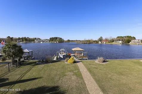 146 Laguna Bay Drive Jacksonville NC 28540