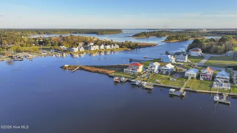 146 Laguna Bay Drive Jacksonville NC 28540