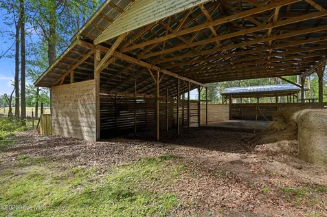 2639 Nc Highway 211 Clarkton NC 28433