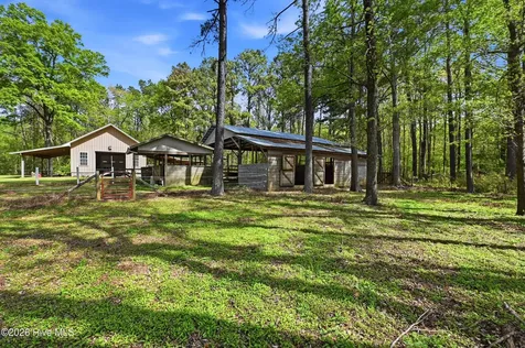 2639 Nc Highway 211 Clarkton NC 28433