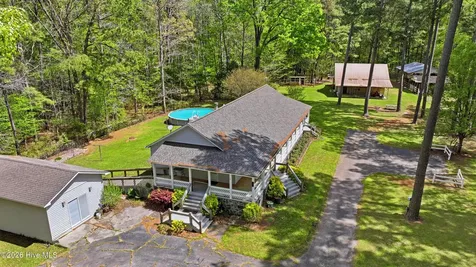 2639 Nc Highway 211 Clarkton NC 28433