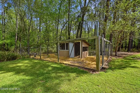 2639 Nc Highway 211 Clarkton NC 28433