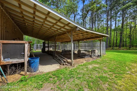 2639 Nc Highway 211 Clarkton NC 28433