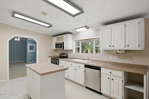 2639 Nc Highway 211 Clarkton NC 28433
