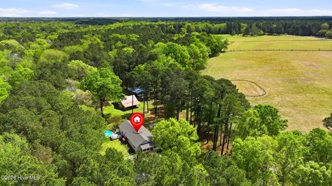 2639 Nc Highway 211 Clarkton NC 28433