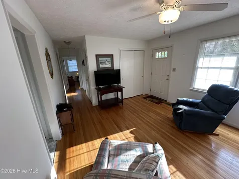 406 Johns Road Laurinburg NC 28352