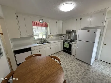 406 Johns Road Laurinburg NC 28352