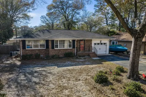 1032 High Point Avenue SW Calabash NC 28467