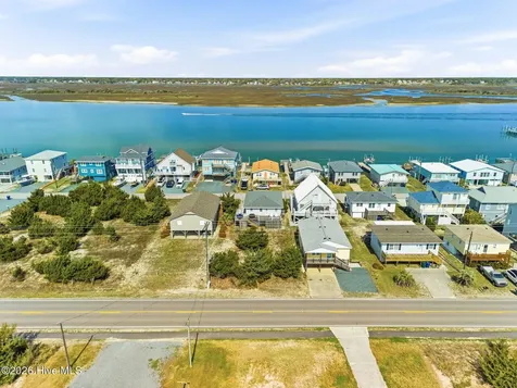 1332 S Anderson Boulevard Topsail Beach NC 28445