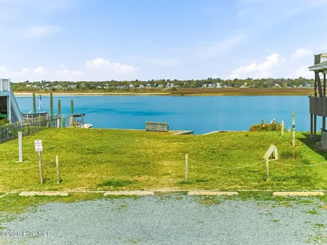 1332 S Anderson Boulevard Topsail Beach NC 28445
