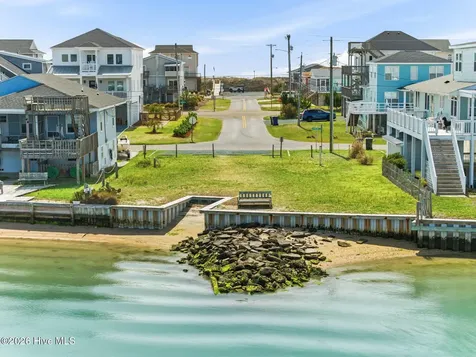 1332 S Anderson Boulevard Topsail Beach NC 28445