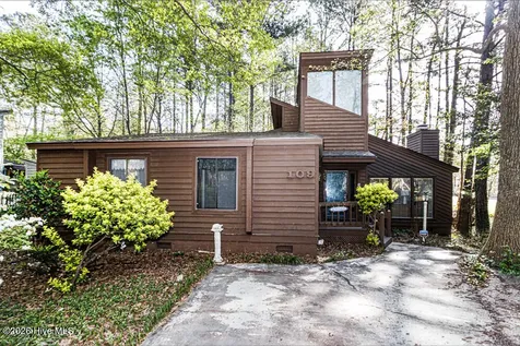 109 Spinnaker Cove Rocky Mount NC 27804