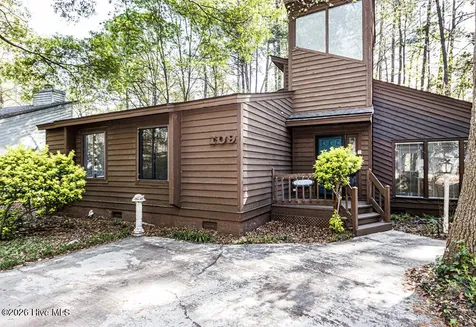 109 Spinnaker Cove Rocky Mount NC 27804