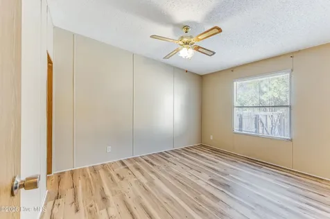 4690 Port Loop Road SE Southport NC 28461