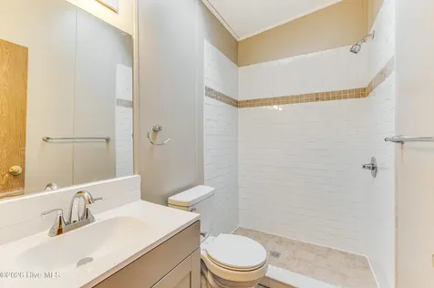 4690 Port Loop Road SE Southport NC 28461