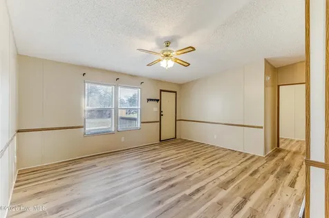4690 Port Loop Road SE Southport NC 28461