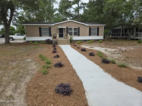 4690 Port Loop Road SE Southport NC 28461