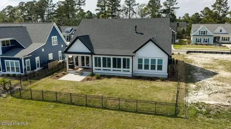 9162 Crossbill Drive Leland NC 28451