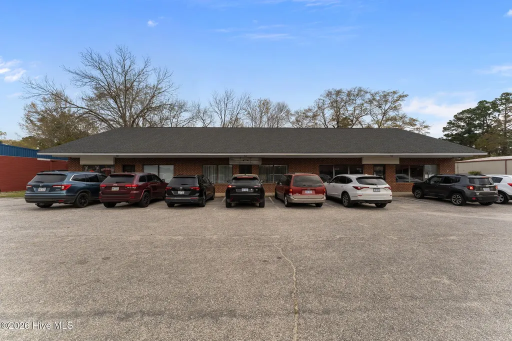 402-406B Harris Avenue Raeford NC 28376