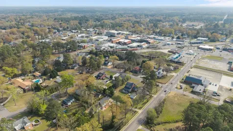 402-406B Harris Avenue Raeford NC 28376