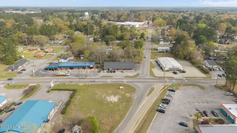402-406B Harris Avenue Raeford NC 28376