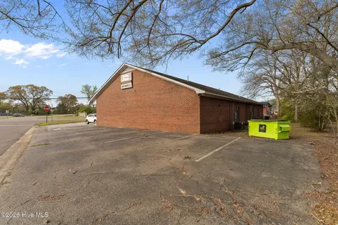402-406B Harris Avenue Raeford NC 28376