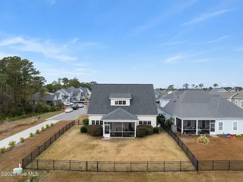 63 Evergreen Lane Hampstead NC 28443