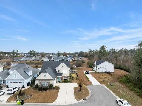 63 Evergreen Lane Hampstead NC 28443