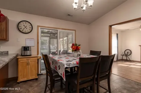 623 Queens Creek Road Hubert NC 28539