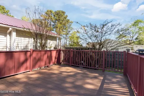623 Queens Creek Road Hubert NC 28539