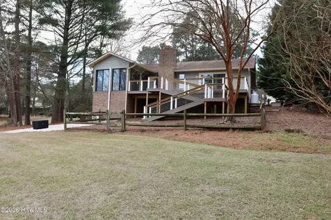 116 Shagbark Court West End NC 27376