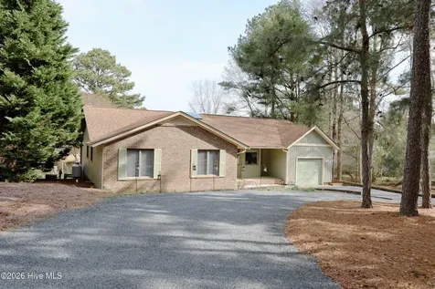 116 Shagbark Court West End NC 27376