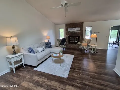116 Shagbark Court West End NC 27376