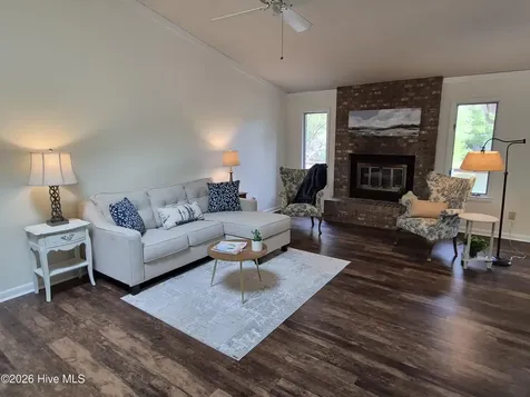116 Shagbark Court West End NC 27376
