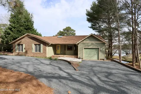 116 Shagbark Court West End NC 27376