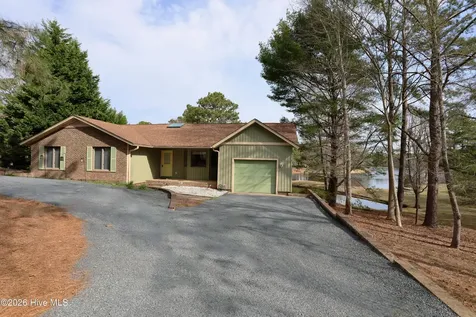 116 Shagbark Court West End NC 27376