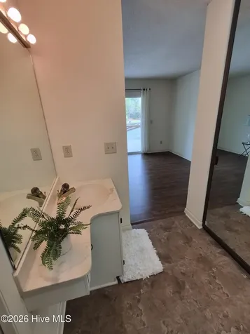 116 Shagbark Court West End NC 27376