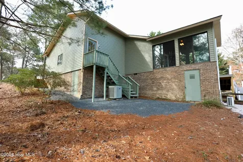 116 Shagbark Court West End NC 27376
