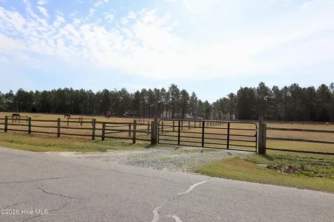 116 Shagbark Court West End NC 27376