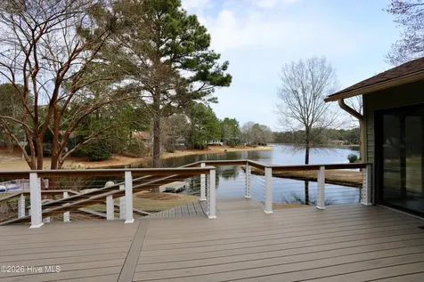 116 Shagbark Court West End NC 27376